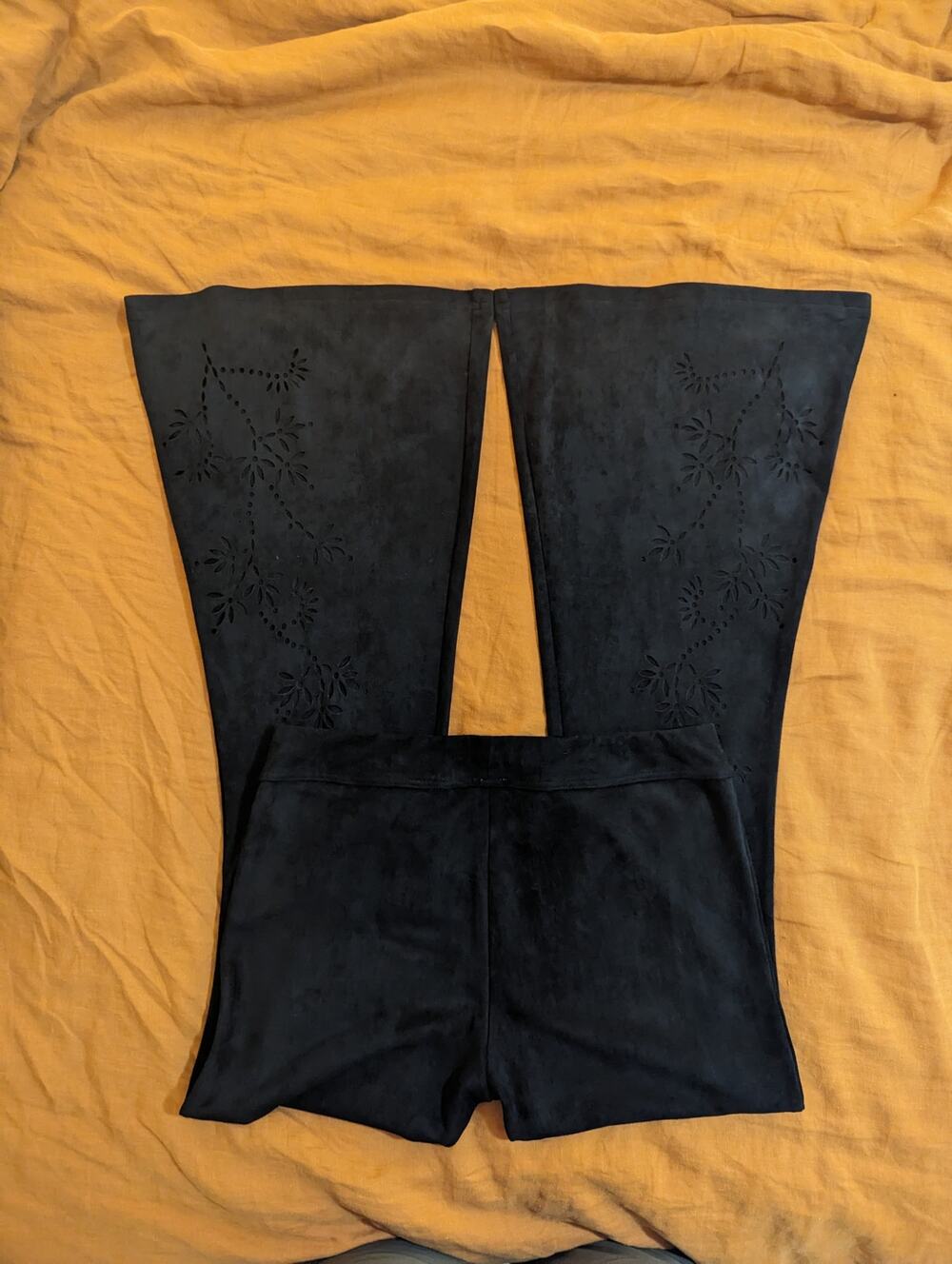 Bila pull-on microsuede flare leggings - Size M - NWOT